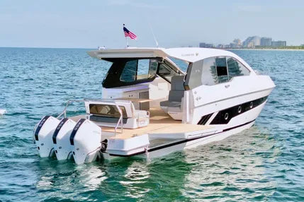 Schaefer yacht with open side doors